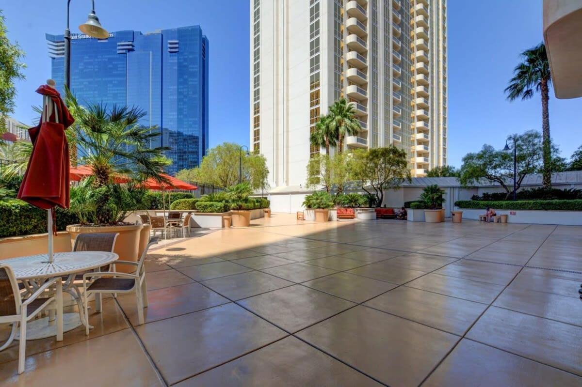 Mgm Signature-20-608 1Br 2Ba Balcony Jacuzzi Suite لاس فيغاس المظهر الخارجي الصورة
